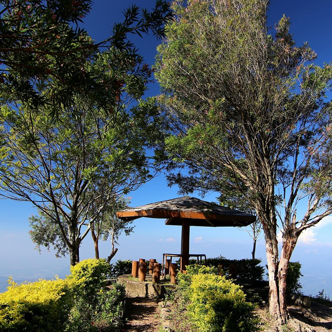 trek to one of Sri Lankas most beautiful camping locations
